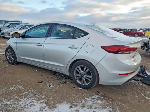 5NPD84LF3HH156260 2017 HYUNDAI ELANTRA - Image 2