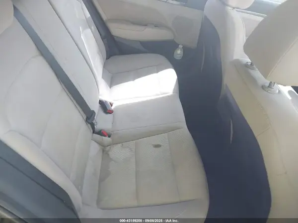 5NPD84LF3HH157361 2017 HYUNDAI ELANTRA - Image 8