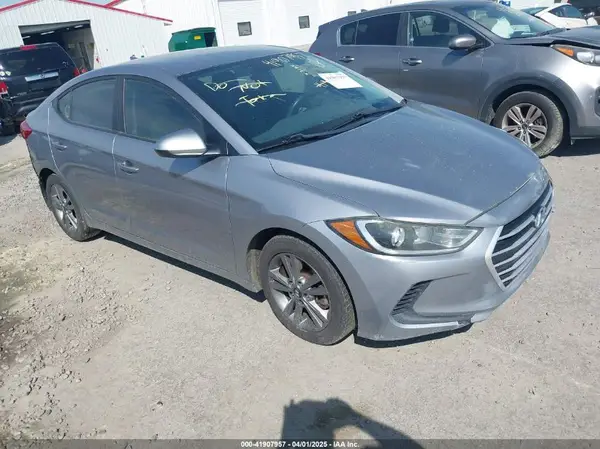5NPD84LF3HH157568 2017 HYUNDAI ELANTRA - Image 1