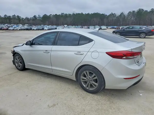 5NPD84LF3HH160406 2017 HYUNDAI ELANTRA - Image 2