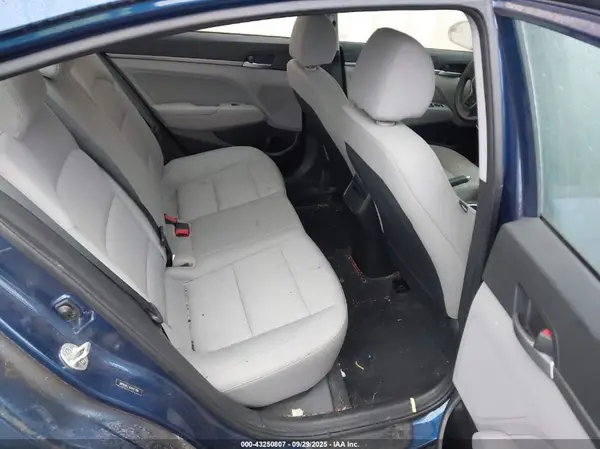 5NPD84LF3HH167789 2017 HYUNDAI ELANTRA - Image 8