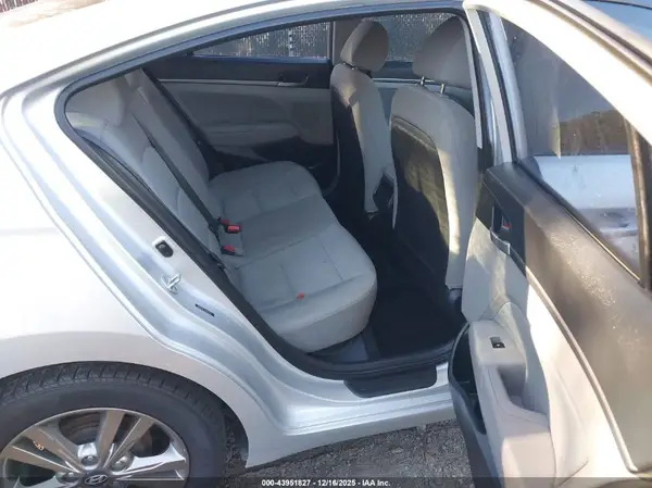 5NPD84LF3HH167954 2017 HYUNDAI ELANTRA - Image 8