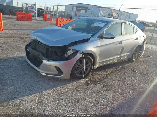5NPD84LF3HH170319 2017 HYUNDAI ELANTRA - Image 2