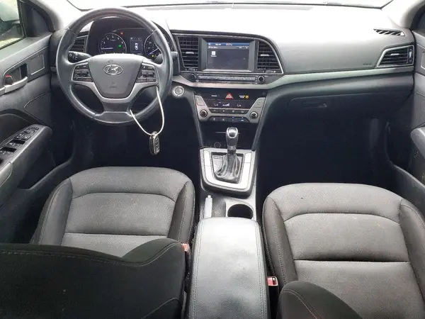 5NPD84LF3HH172457 2017 HYUNDAI ELANTRA - Image 8