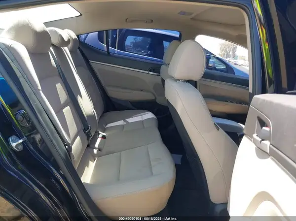 5NPD84LF3HH172863 2017 HYUNDAI ELANTRA - Image 8