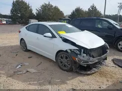 5NPD84LF3HH175200 2017 HYUNDAI ELANTRA