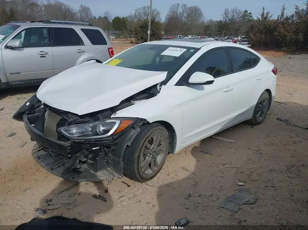 5NPD84LF3HH175200 2017 HYUNDAI ELANTRA - Image 2