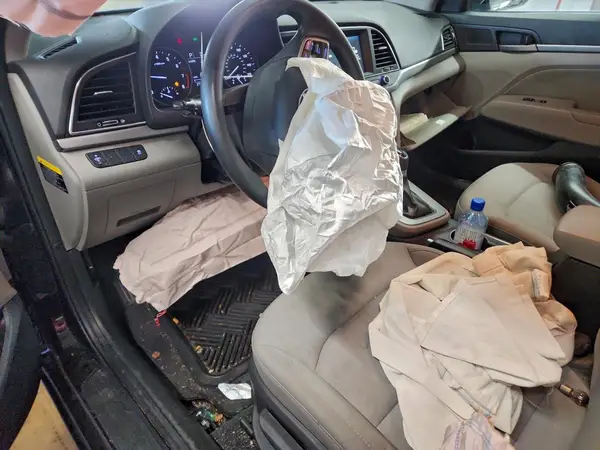 5NPD84LF3HH185189 2017 HYUNDAI ELANTRA - Image 8
