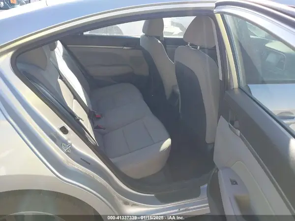 5NPD84LF3HH185824 2017 HYUNDAI ELANTRA - Image 8