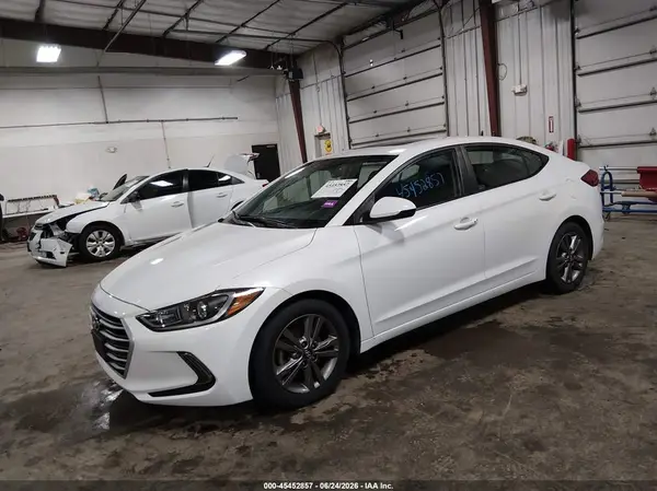 5NPD84LF3HH186181 2017 HYUNDAI ELANTRA - Image 2