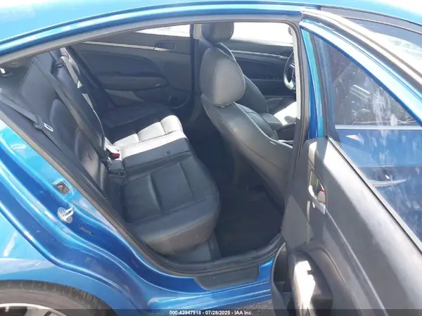 5NPD84LF3HH187055 2017 HYUNDAI ELANTRA - Image 8