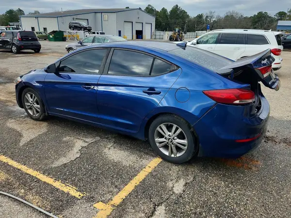 5NPD84LF3HH187993 2017 HYUNDAI ELANTRA - Image 2