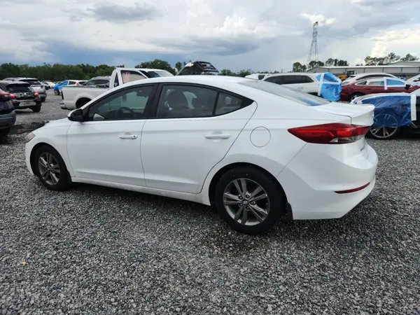 5NPD84LF3HH192028 2017 HYUNDAI ELANTRA - Image 2