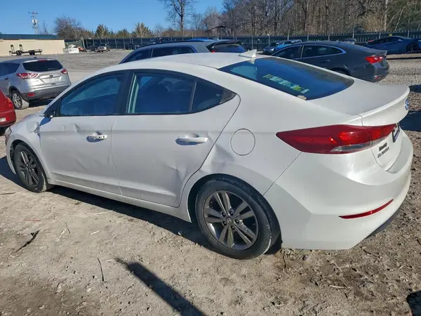 5NPD84LF3HH194197 2017 HYUNDAI ELANTRA - Image 2