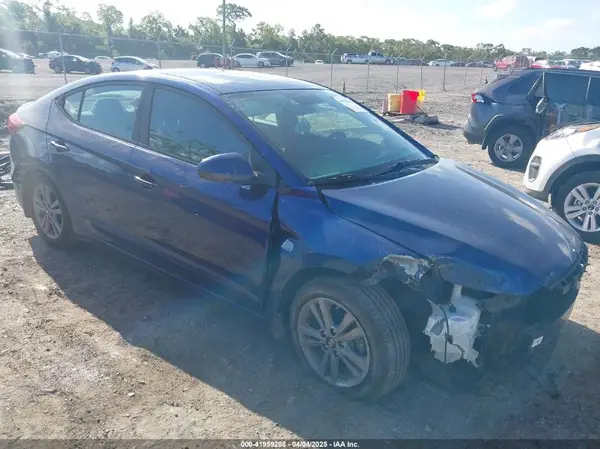 5NPD84LF3HH196001 2017 HYUNDAI ELANTRA - Image 1