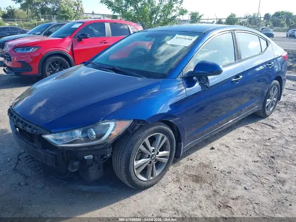 5NPD84LF3HH196001 2017 HYUNDAI ELANTRA - Image 2
