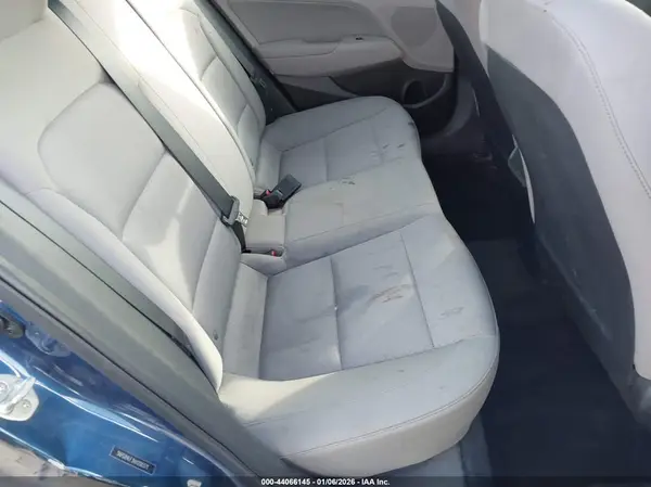 5NPD84LF3HH200371 2017 HYUNDAI ELANTRA - Image 8