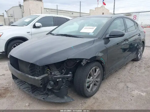 5NPD84LF3HH201164 2017 HYUNDAI ELANTRA - Image 2
