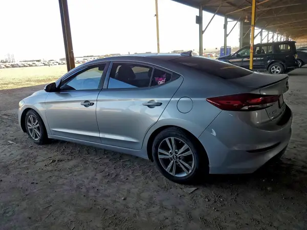 5NPD84LF3HH201357 2017 HYUNDAI ELANTRA - Image 2
