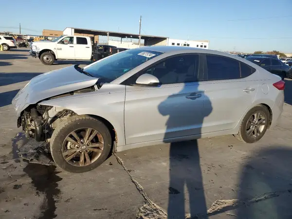 5NPD84LF3HH205487 2017 HYUNDAI ELANTRA - Image 1