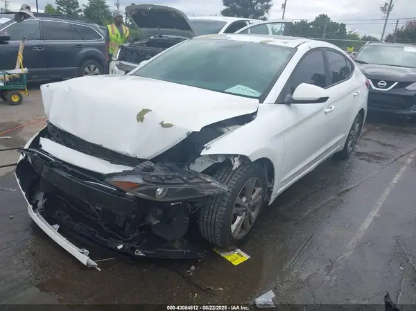 5NPD84LF3HH210026 2017 HYUNDAI ELANTRA - Image 2