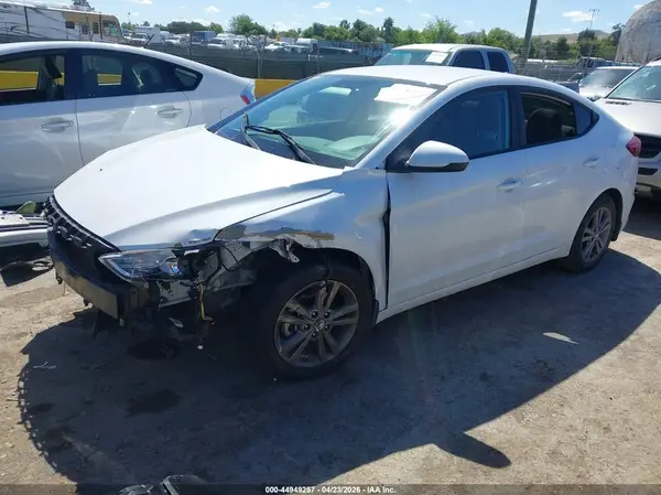 5NPD84LF3HH211628 2017 HYUNDAI ELANTRA - Image 2