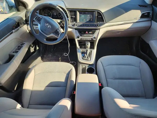5NPD84LF3JH213076 2018 HYUNDAI ELANTRA - Image 8