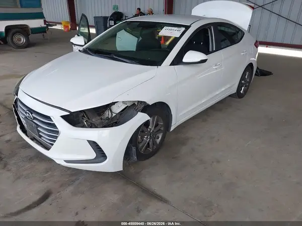 5NPD84LF3JH218651 2018 HYUNDAI ELANTRA - Image 2
