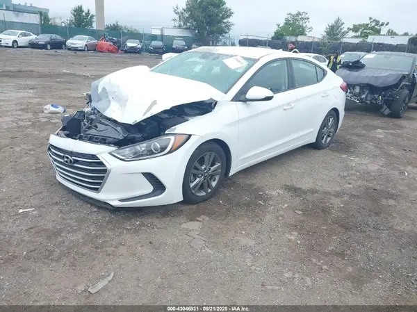 5NPD84LF3JH219427 2018 HYUNDAI ELANTRA - Image 2
