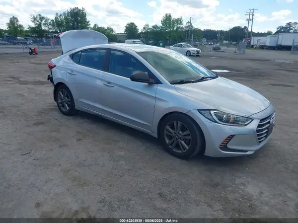 5NPD84LF3JH220660 2018 HYUNDAI ELANTRA - Image 1