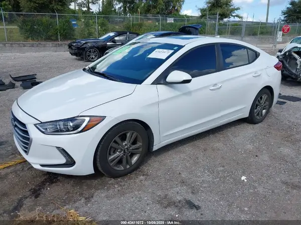 5NPD84LF3JH221520 2018 HYUNDAI ELANTRA - Image 2