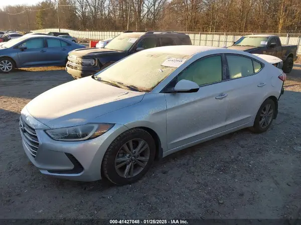 5NPD84LF3JH223235 2018 HYUNDAI ELANTRA - Image 2