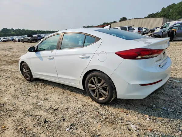 5NPD84LF3JH223848 2018 HYUNDAI ELANTRA - Image 2