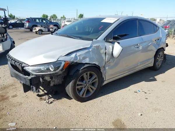 5NPD84LF3JH223896 2018 HYUNDAI ELANTRA - Image 2