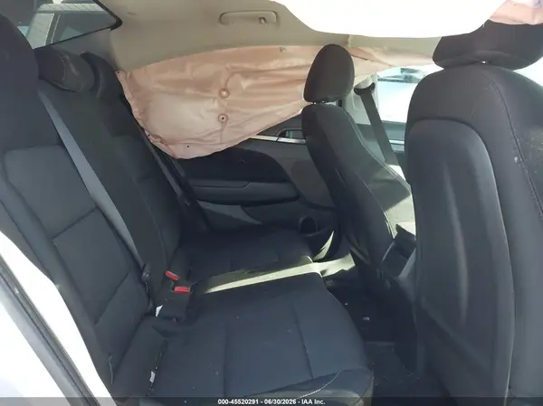5NPD84LF3JH223896 2018 HYUNDAI ELANTRA - Image 8
