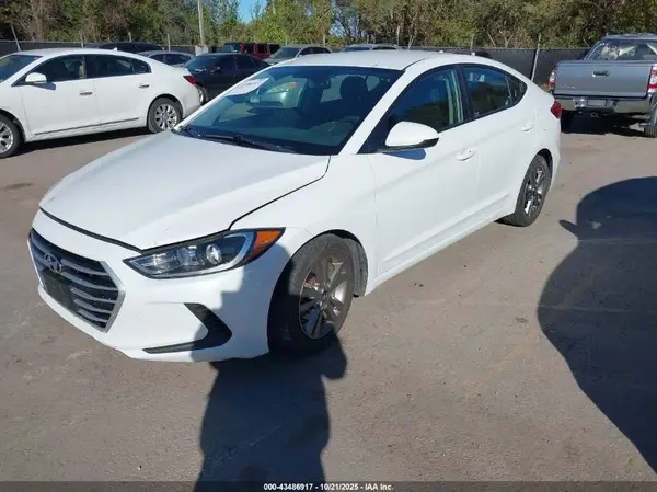 5NPD84LF3JH227091 2018 HYUNDAI ELANTRA - Image 2