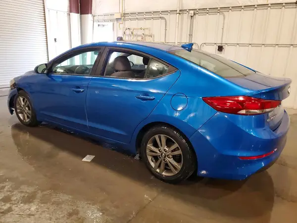 5NPD84LF3JH227401 2018 HYUNDAI ELANTRA - Image 2