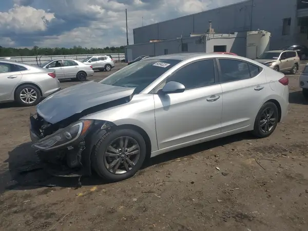 5NPD84LF3JH227561 2018 HYUNDAI ELANTRA - Image 1