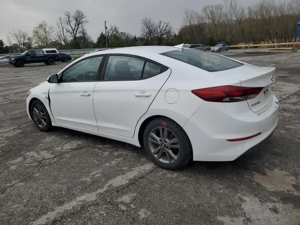 5NPD84LF3JH237295 2018 HYUNDAI ELANTRA - Image 2