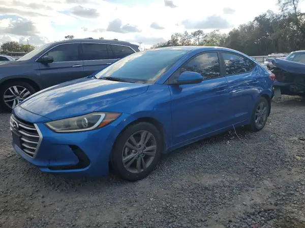 5NPD84LF3JH240102 2018 HYUNDAI ELANTRA - Image 1