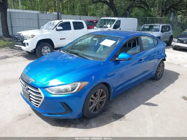 5NPD84LF3JH240262 2018 HYUNDAI ELANTRA - Image 2