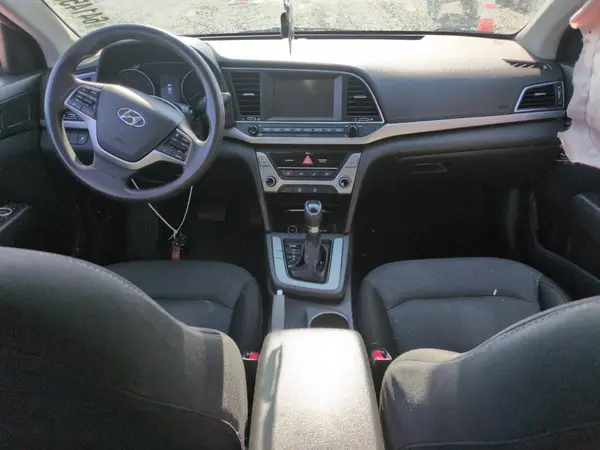 5NPD84LF3JH240715 2018 HYUNDAI ELANTRA - Image 8