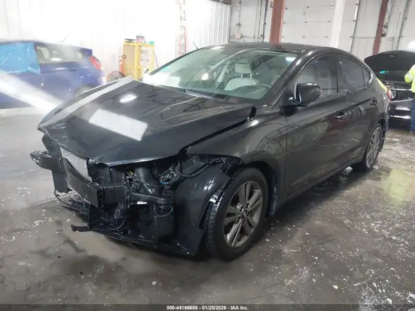 5NPD84LF3JH242786 2018 HYUNDAI ELANTRA - Image 2