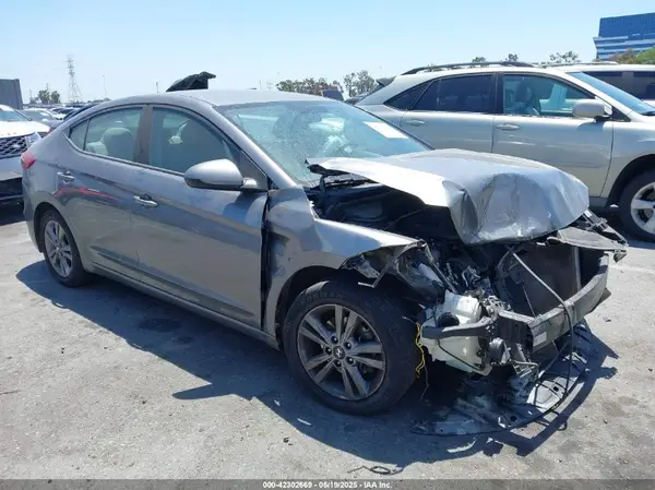 5NPD84LF3JH246563 2018 HYUNDAI ELANTRA - Image 1