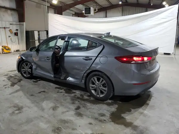 5NPD84LF3JH246708 2018 HYUNDAI ELANTRA - Image 2