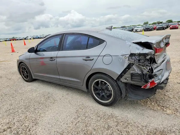 5NPD84LF3JH249138 2018 HYUNDAI ELANTRA - Image 2