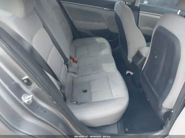 5NPD84LF3JH249740 2018 HYUNDAI ELANTRA - Image 8