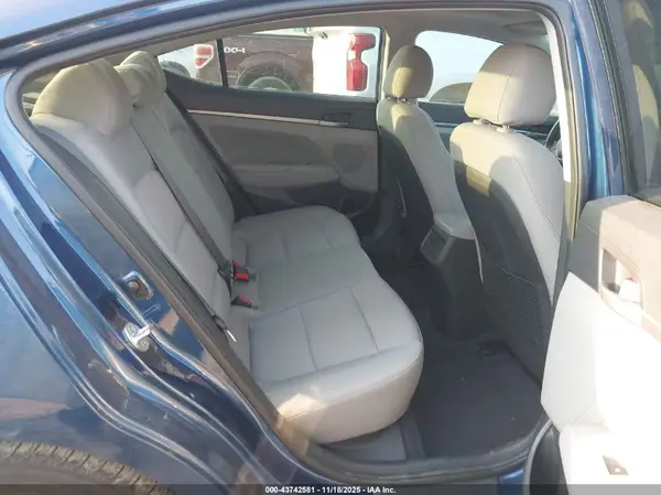5NPD84LF3JH250080 2018 HYUNDAI ELANTRA - Image 8