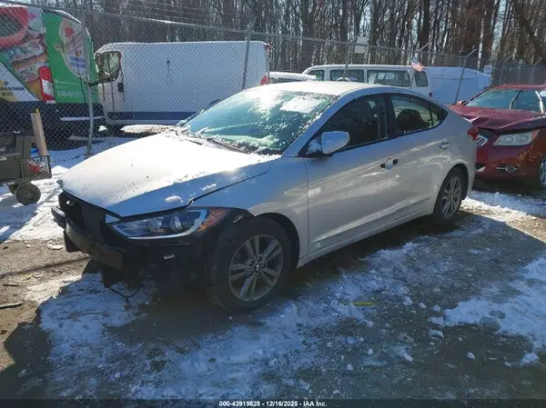 5NPD84LF3JH254131 2018 HYUNDAI ELANTRA - Image 2