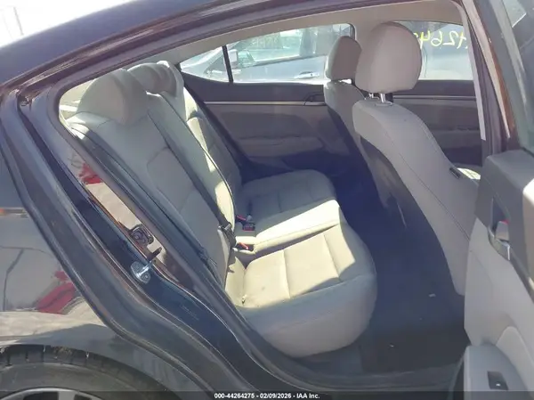 5NPD84LF3JH254677 2018 HYUNDAI ELANTRA - Image 8
